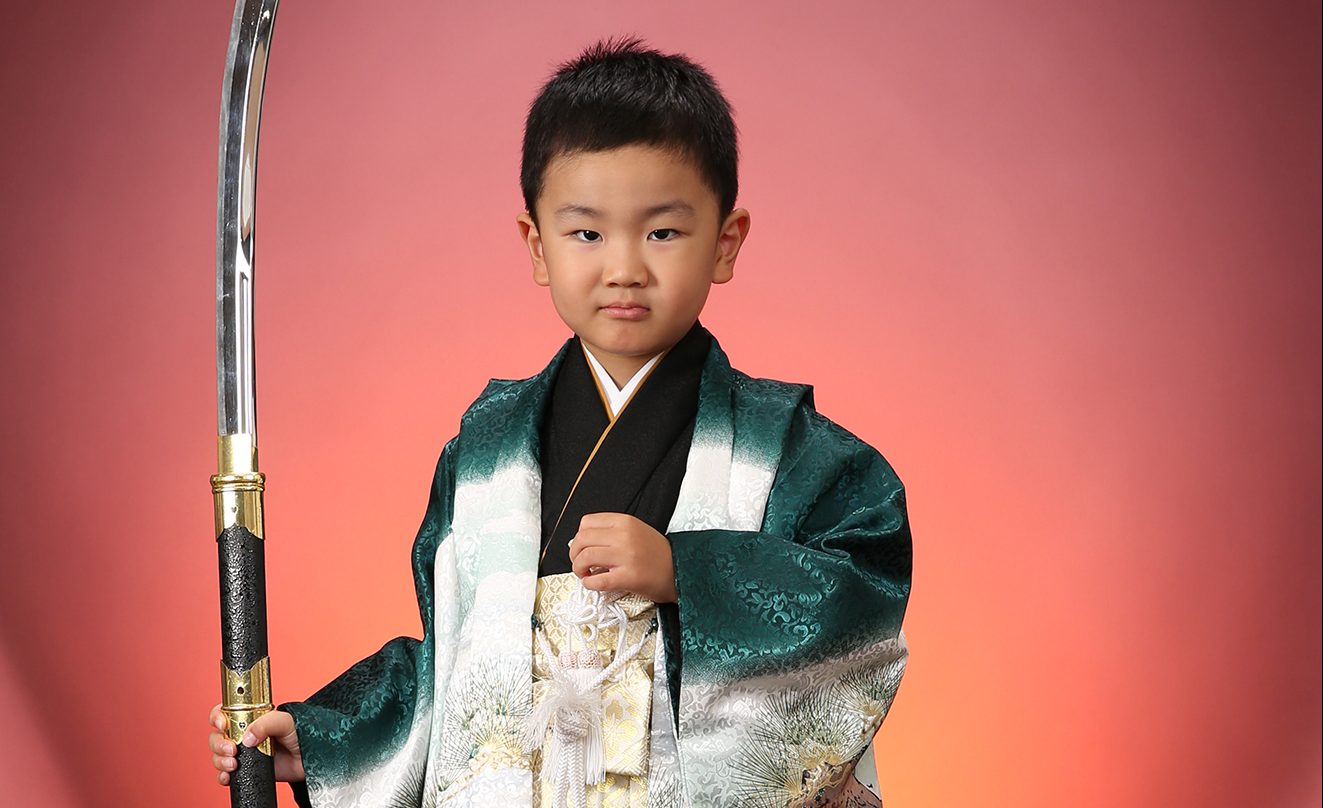 光沢グリーンのお着物で5才の七五三！！｜成城こそでや｜スタッフブログ